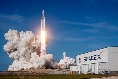 Falcon Heavy : décollage de la fusée la plus puissante du Monde